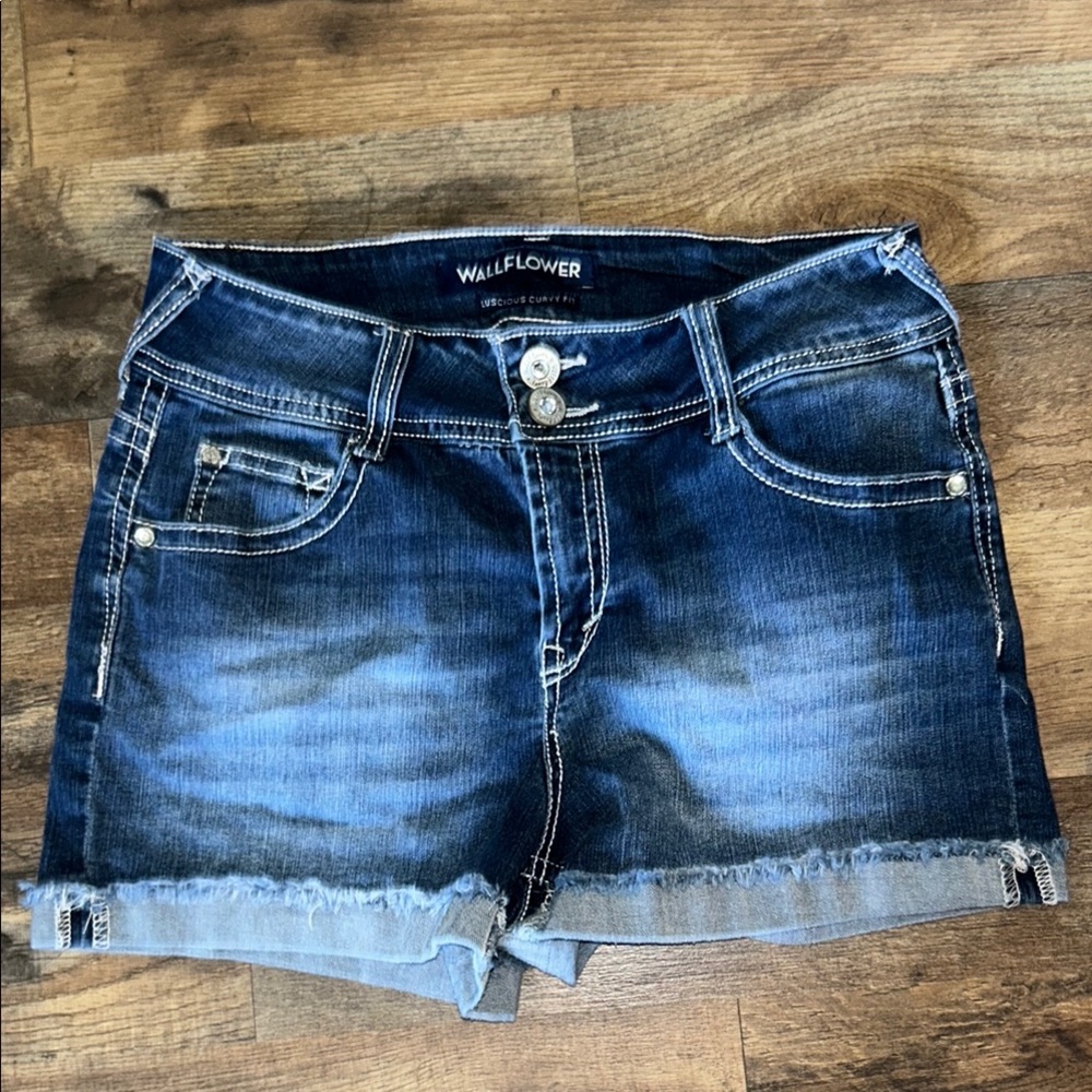 Wallflower Women's Blue Denim Shorts